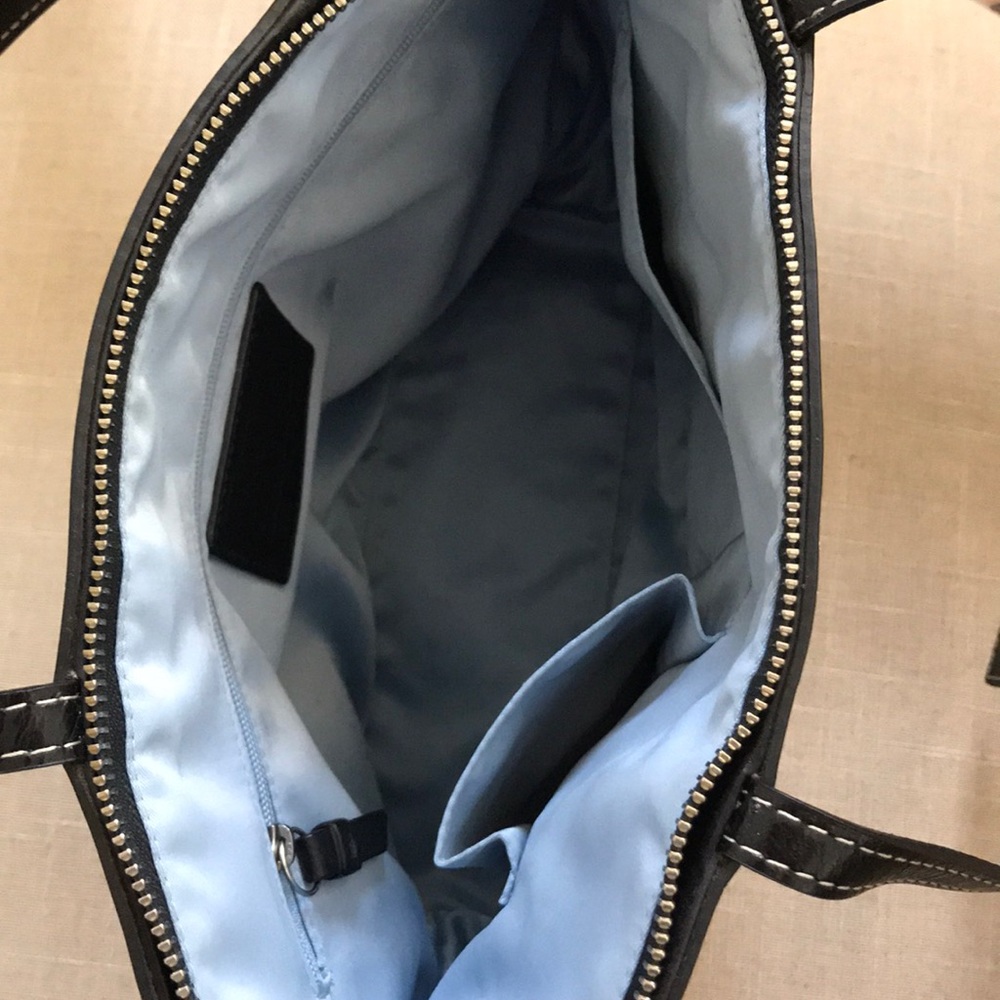 Signature Coach Black Patent Leather Purse Tote - Picture 8 of 8
